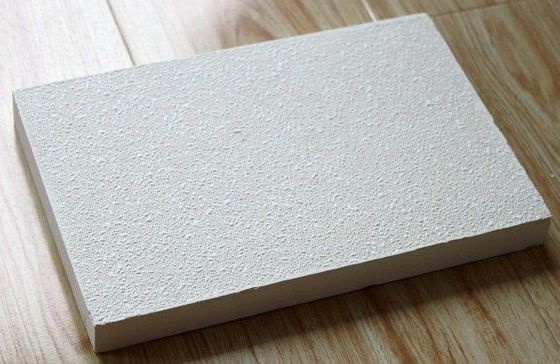 600*1200mm 装飾用ミネラルウール繊維の天井板 / 耐久性のあるパネル