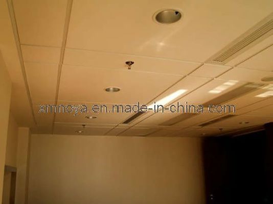 アコースティックデコレーションボード フィルム/建築用材料のための環境に優しいE1天井パネル