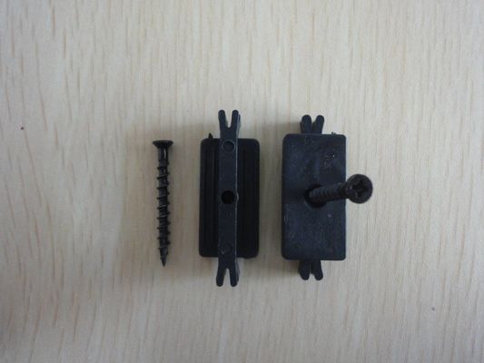 WPC製品 床/タイル用多機能部品用プラスチッククリップ
