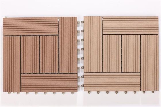 木の粒のパターン WPC 合成木材プラスチック複合材料のための屋外デッキ床タイル
