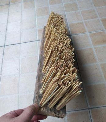 オーダーメイドビーチ熱帯シミュレーションのための黄色の人工合成ストラッチ屋根