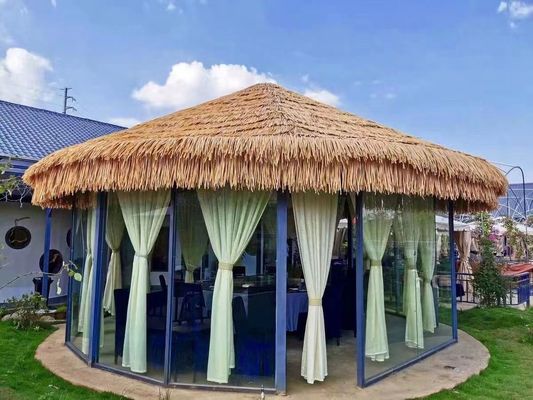 ホテルの屋根の解決法 紫外線防止 合成パーム葉 ナイロン素材の屋根の草