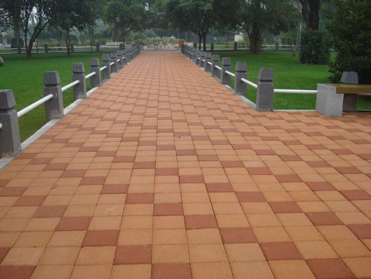 水吸収率は6%未満 茶色 透き通る 透き通る レンガ 砂利 舗装 道路