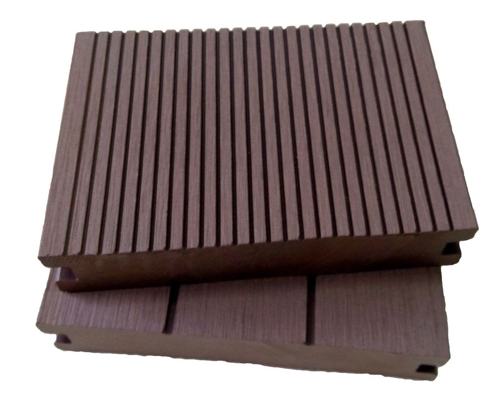 木の穀物パターン 緑色 WPC 床 合成/木製プラスチック複合 床 90mm*40mm
